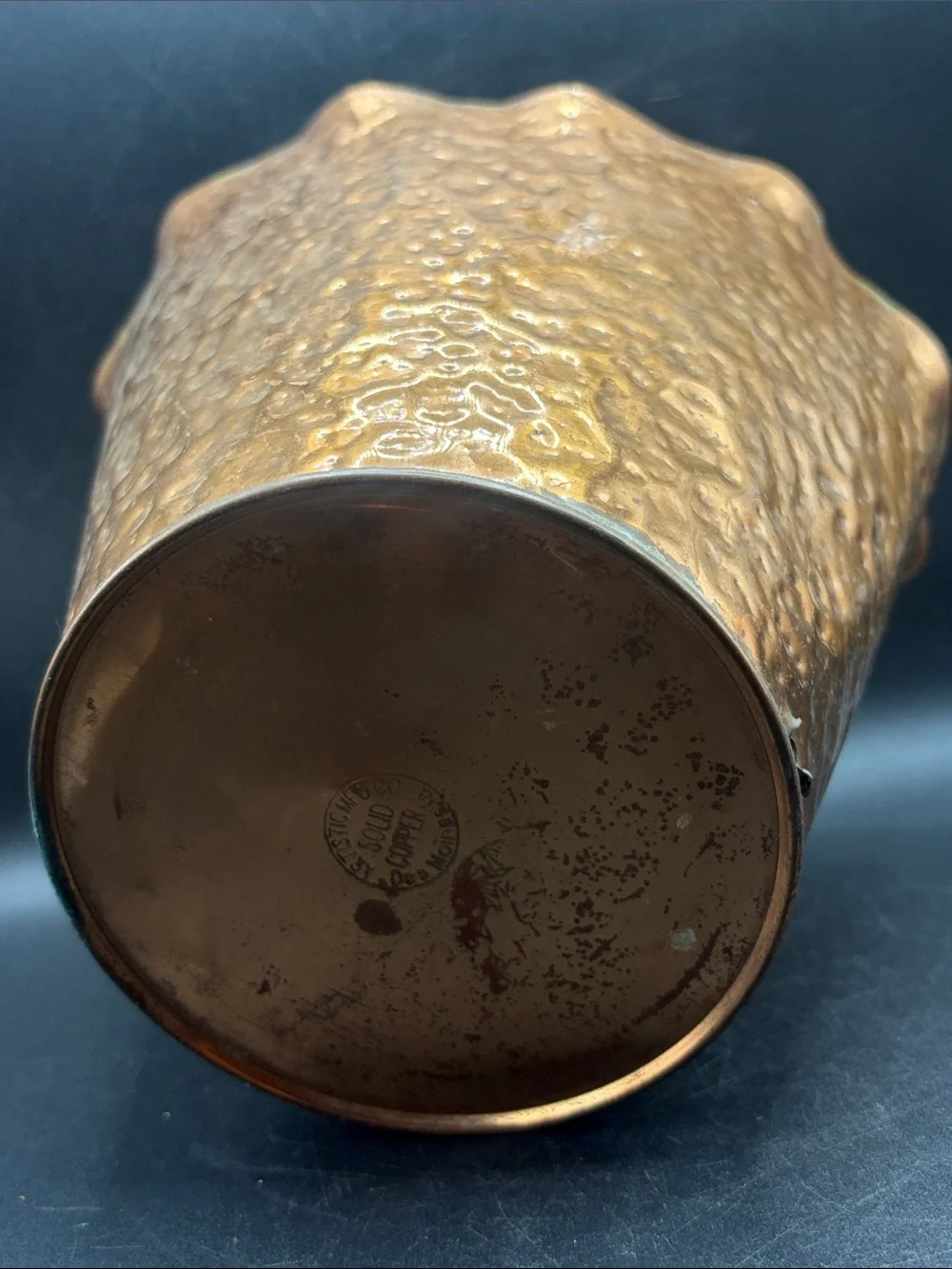 Artistic MFG Co. Vintage Solid Copper Hammered Ruffle Rim Vase Vessel Planter